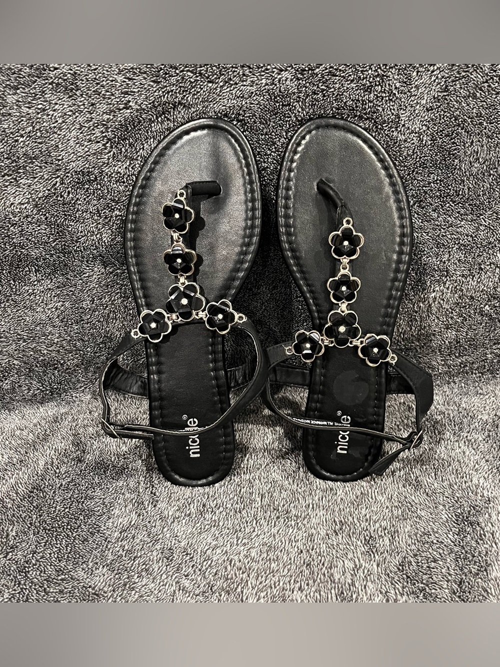 Nicole black t-strap flat sandals women’s size 8.5M